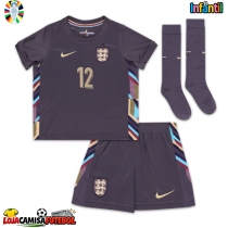 Camisa de Futebol Inglaterra Kieran Trippier #12 Equipamento Secundário Infantil Europeu 2024 Manga Curta (+ Calças curtas)